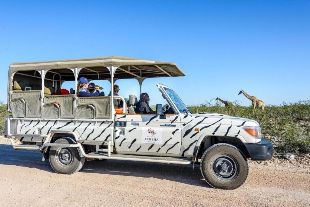 Etosha Safari Lodge, Etosha National Park, Namibia オカウクエジョ エクステリア 写真